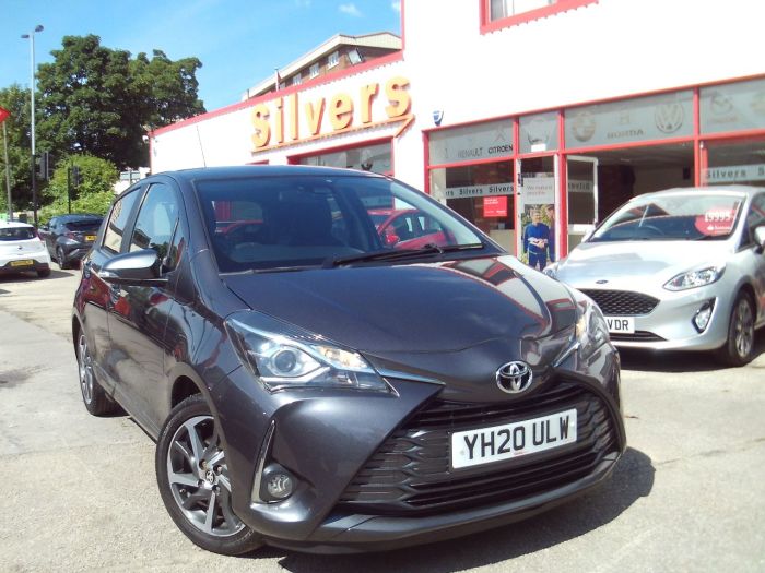 Toyota Yaris 1.5 VVT-i Y20 5dr [Bi-tone] Hatchback Petrol Grey