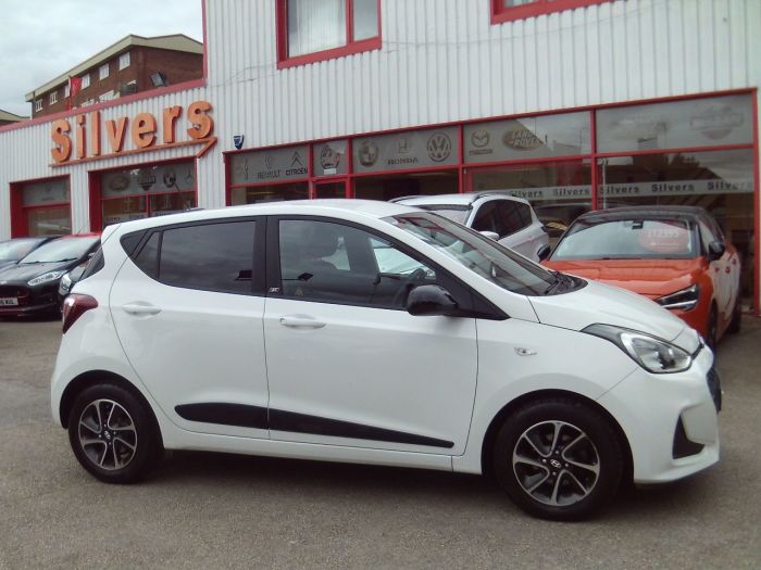 Hyundai i10 1.0 Go SE 5dr Hatchback Petrol White