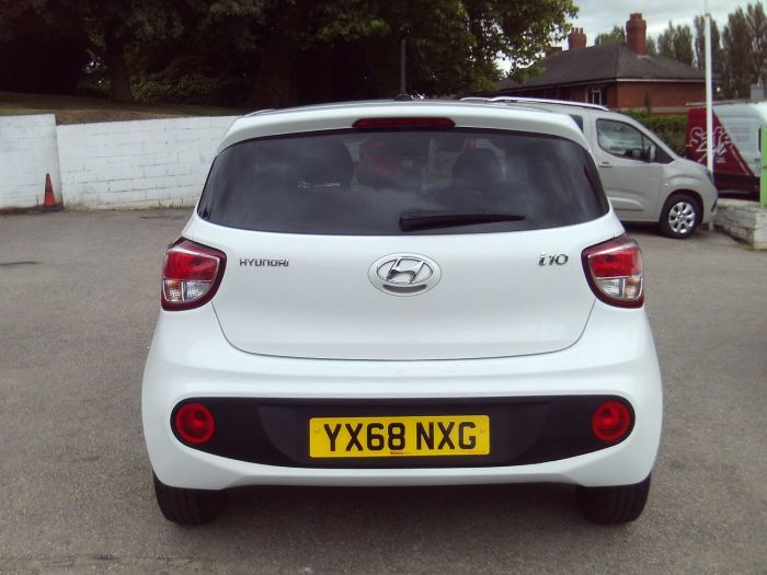 Hyundai i10 1.0 Go SE 5dr Hatchback Petrol White