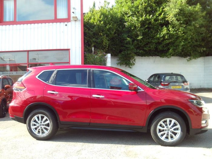 Nissan X Trail 1.7 dCi Acenta Premium 5dr Estate Diesel Red