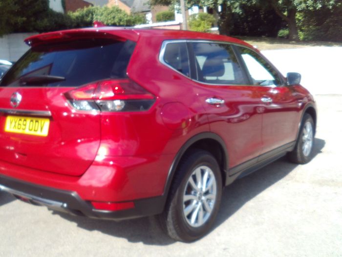 Nissan X Trail 1.7 dCi Acenta Premium 5dr Estate Diesel Red