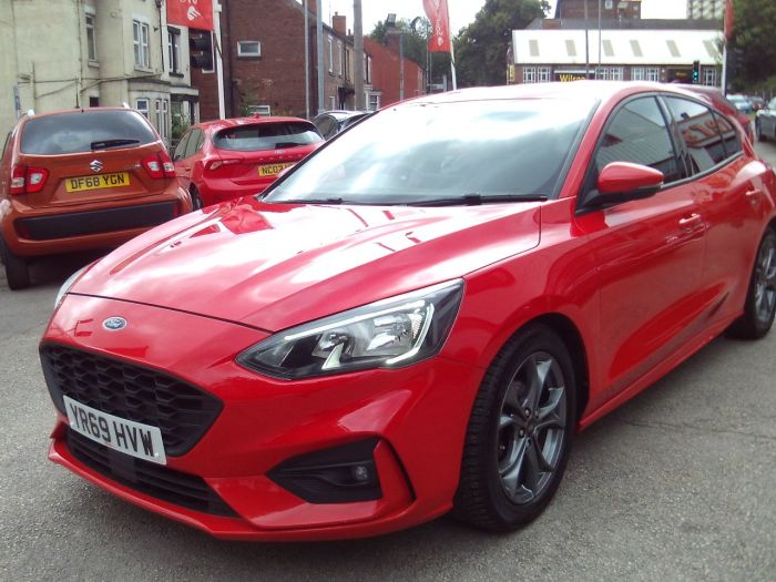 Ford Focus 1.0 EcoBoost 125 ST-Line 5dr Hatchback Petrol Red