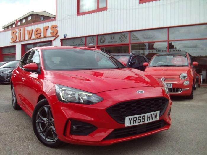 Ford Focus 1.0 EcoBoost 125 ST-Line 5dr Hatchback Petrol Red