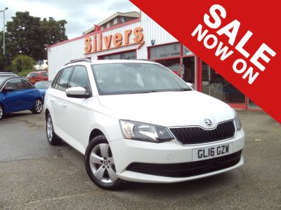 Skoda Fabia 1.2 TSI SE 5dr DSG-Auto Estate Petrol WhiteSkoda Fabia 1.2 TSI SE 5dr DSG-Auto Estate Petrol White at Silvers Pontefract