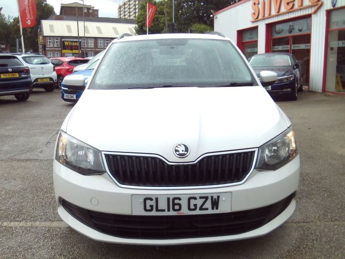 Skoda Fabia 1.2 TSI SE 5dr DSG-Auto Estate Petrol White